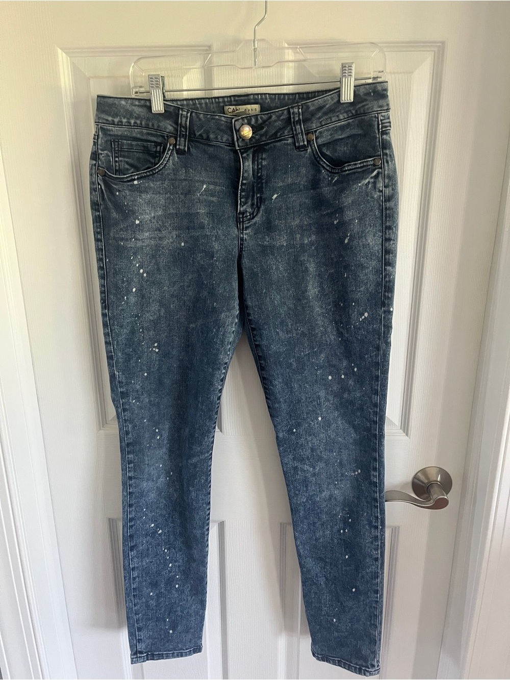 CAbi Women's Skinny Jeans in Dark Blue with White Paint-Splatter
